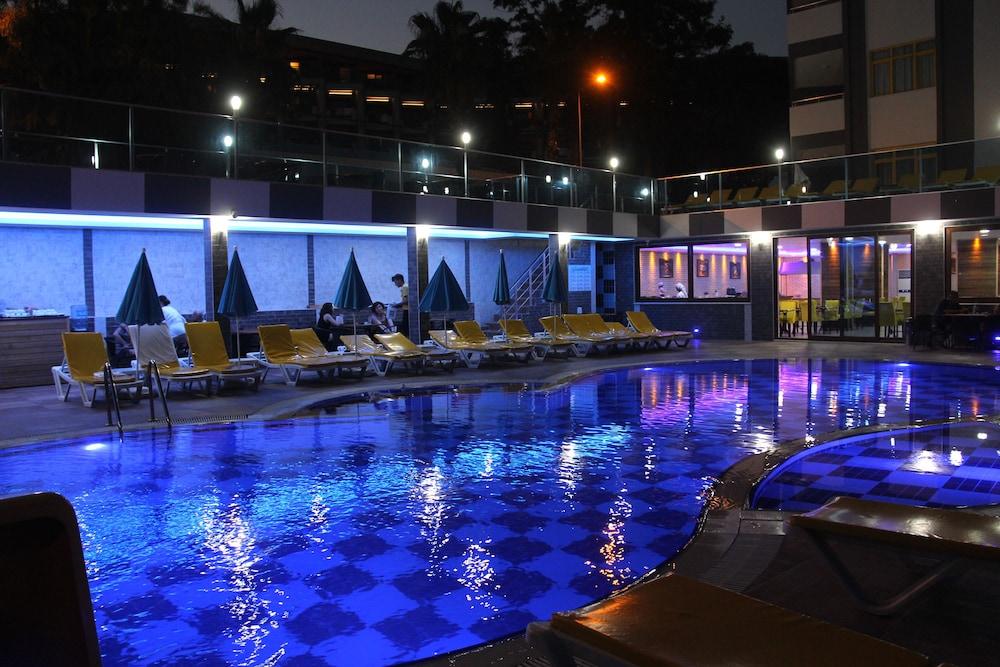 Merlin Beach Park Hotel Tosmur Εξωτερικό φωτογραφία